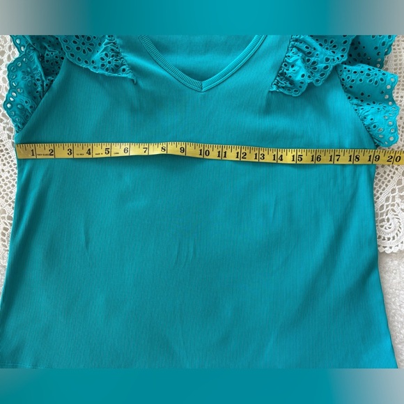 Chico’s Ribbed Eyelet Flutter Sleeve Tee Turquoise size M-L - Picture 6 of 11